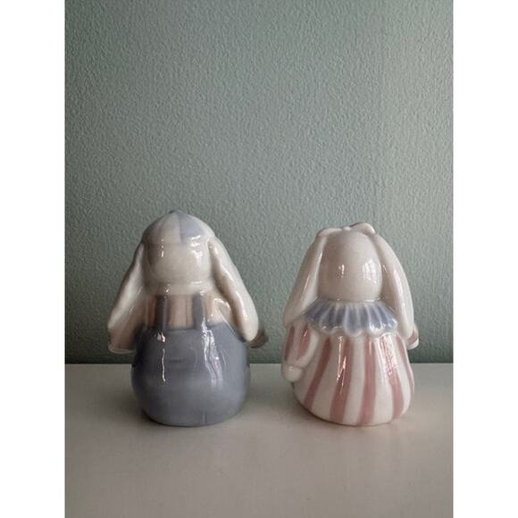 2 Vintage Otagiri Japan Hand Painted Ceramic Boy and Girl Bunny Rabbit Figurines - Picture 6 of 7